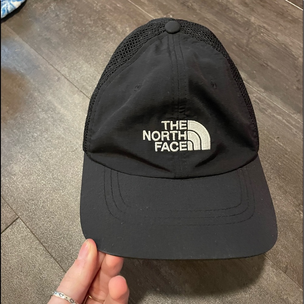 North Face Mesh Cap